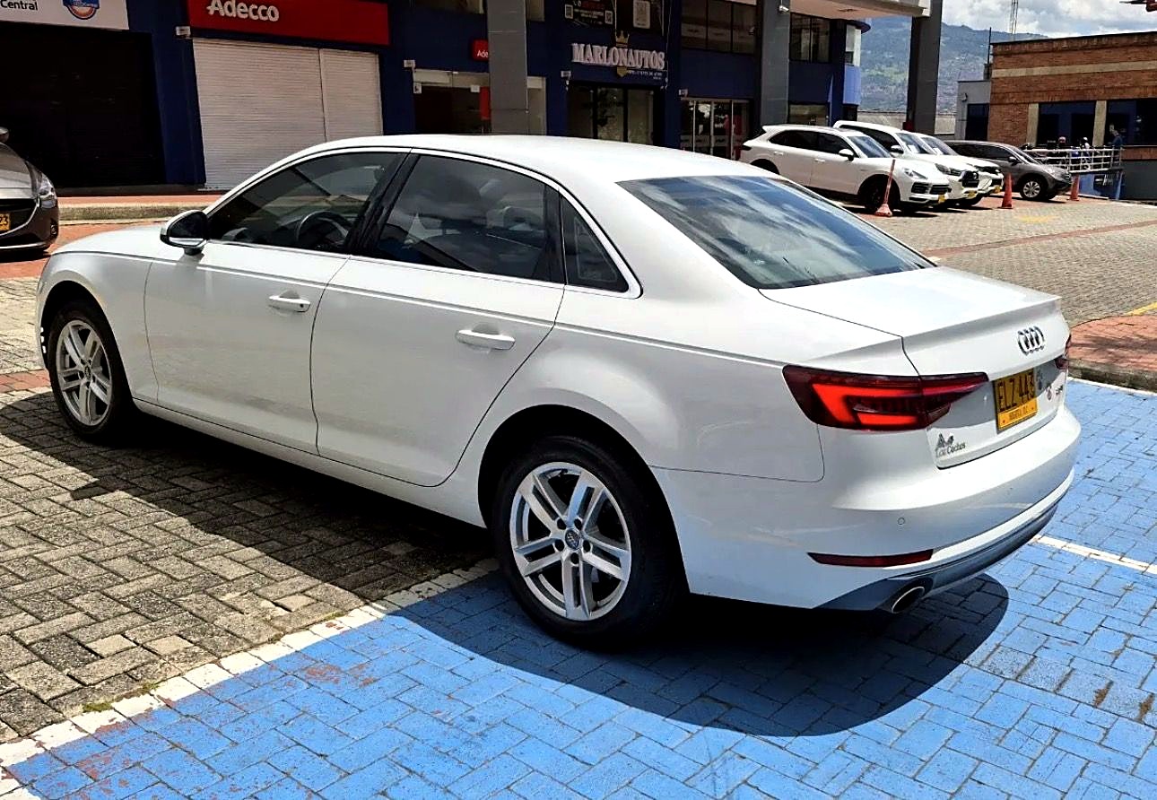 Audi A4 2.0 TFSI Ambition foto 9