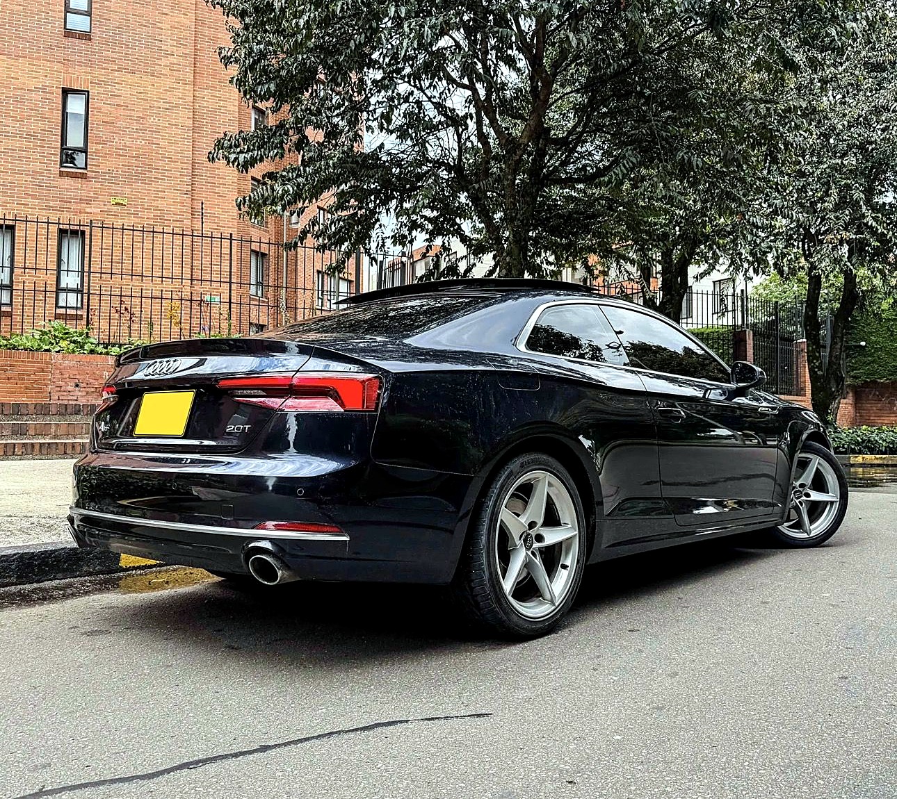 Audi A5 Coupe 2.0 TFSI foto 2
