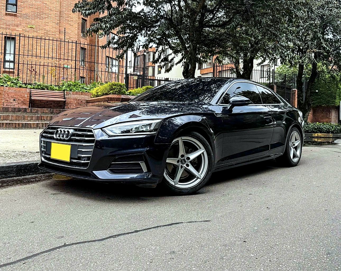 Audi A5 Coupe 2.0 TFSI foto 3