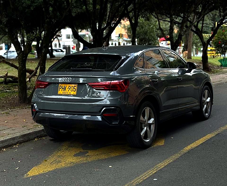 Audi Q3 foto 2