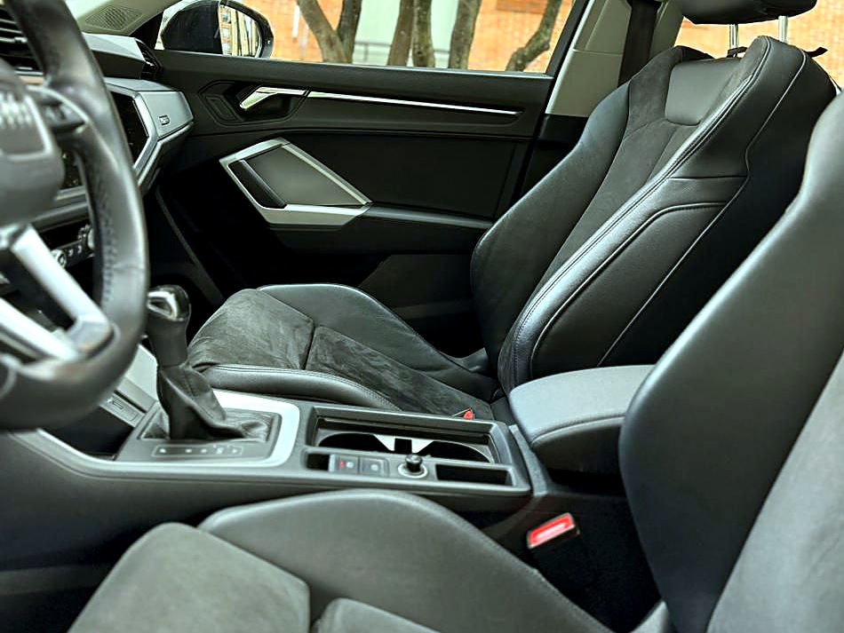 Audi Q3 foto 9
