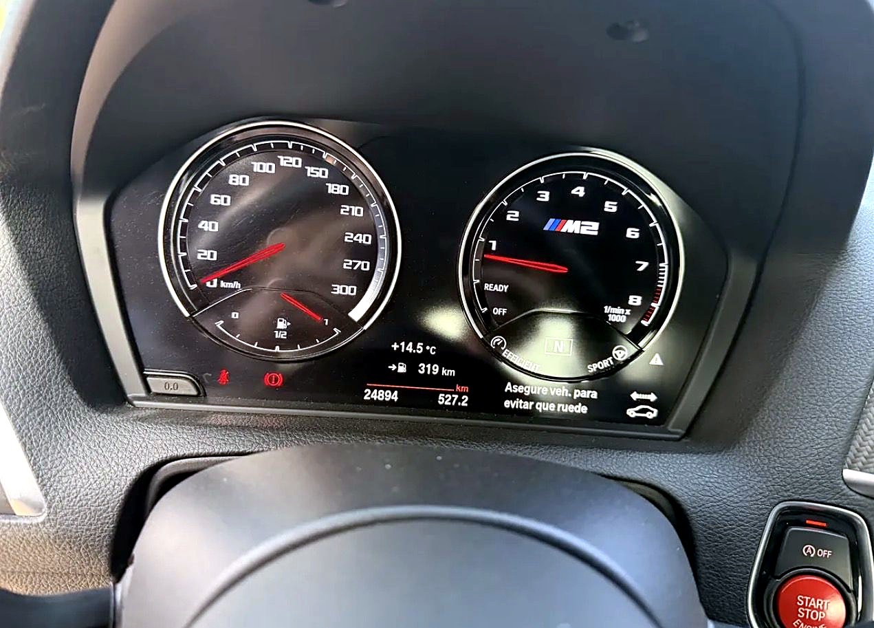 BMW M2 foto 2
