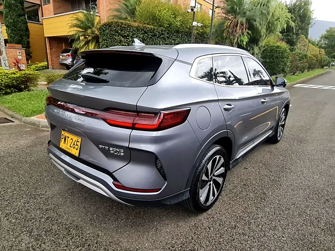 BYD Song Plus DM-i foto 3