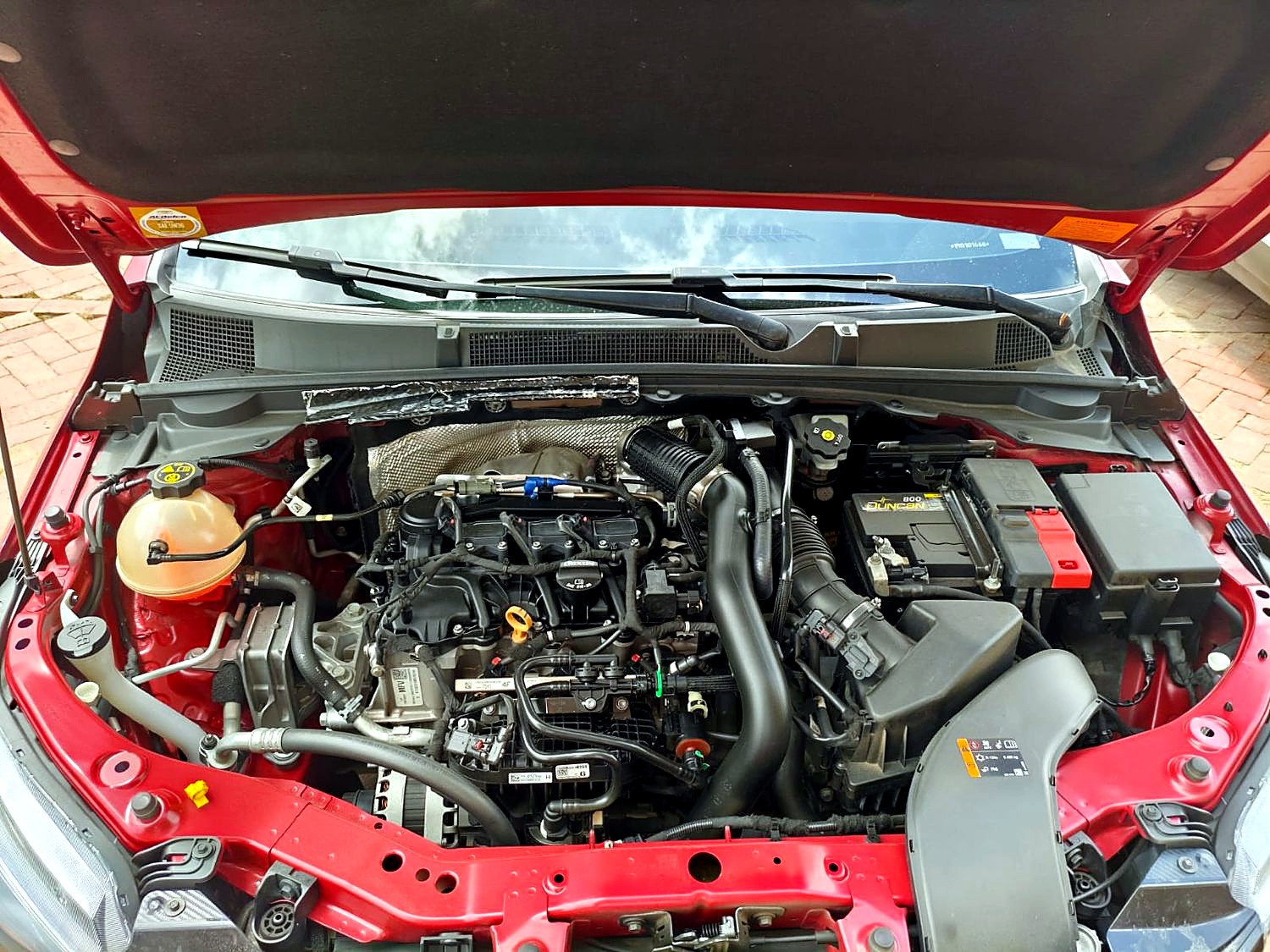 Chevrolet Onix RS foto 4