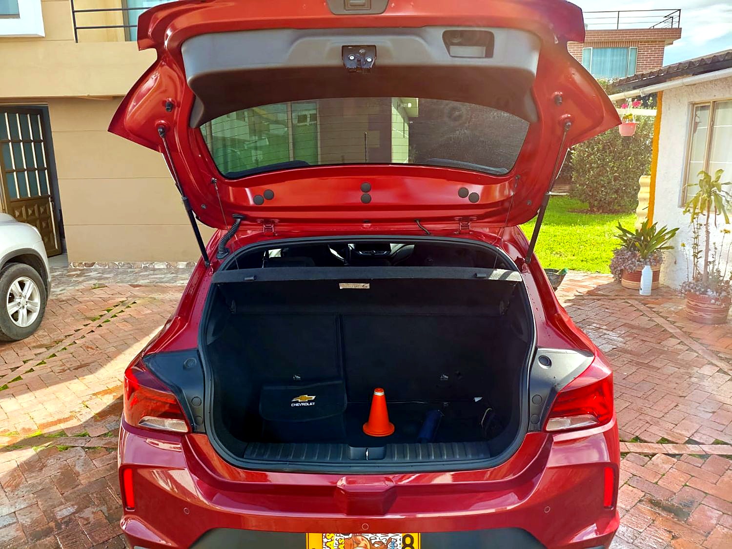 Chevrolet Onix RS foto 10