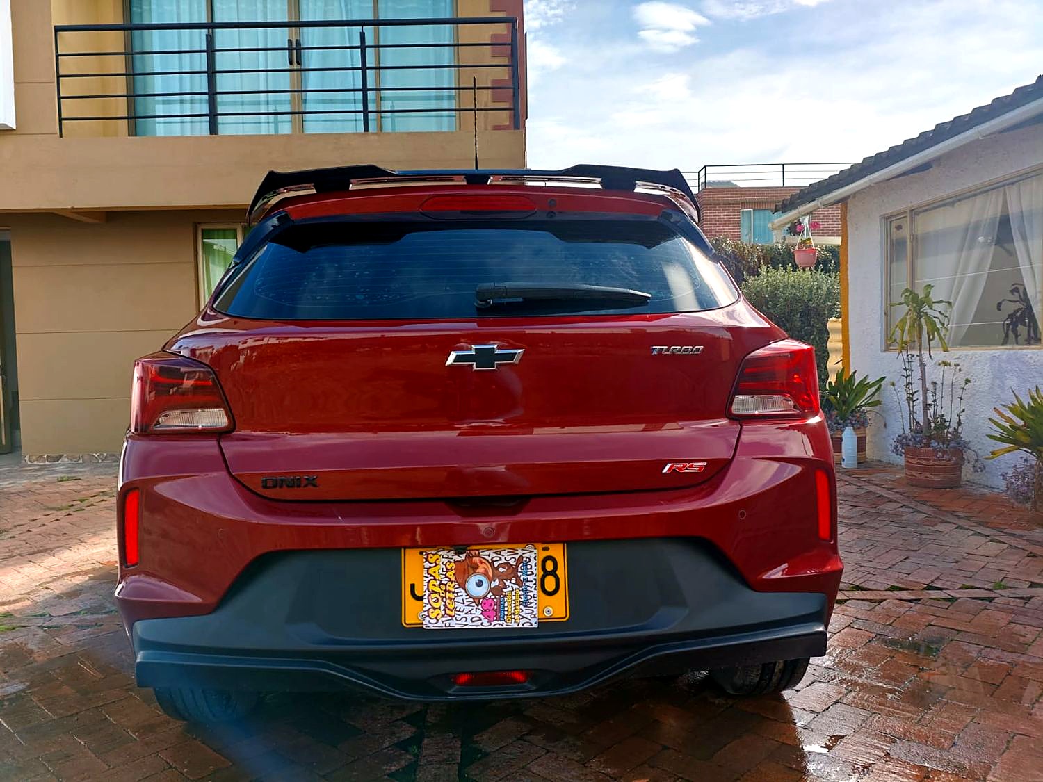 Chevrolet Onix RS foto 11