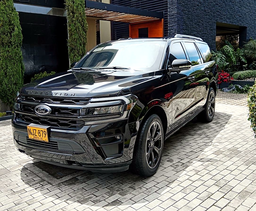 Ford Expedition foto 2