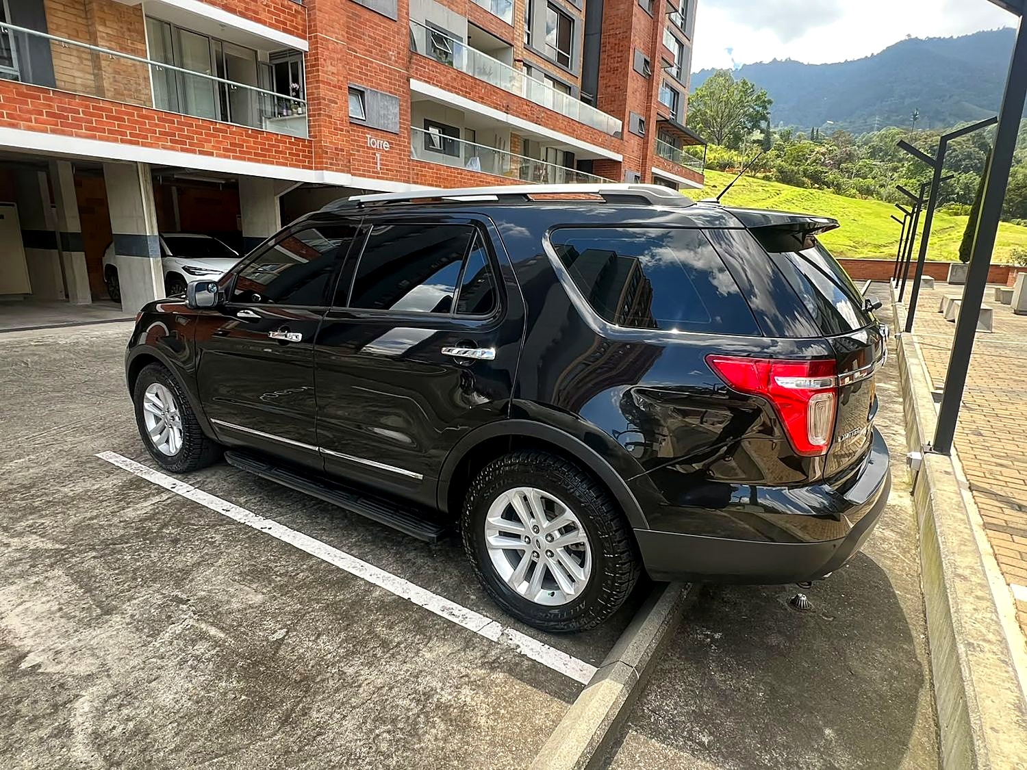 Ford Explorer 3.5 Limited foto 6