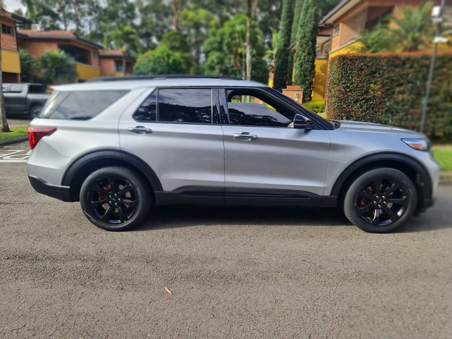 Ford Explorer ST foto 3