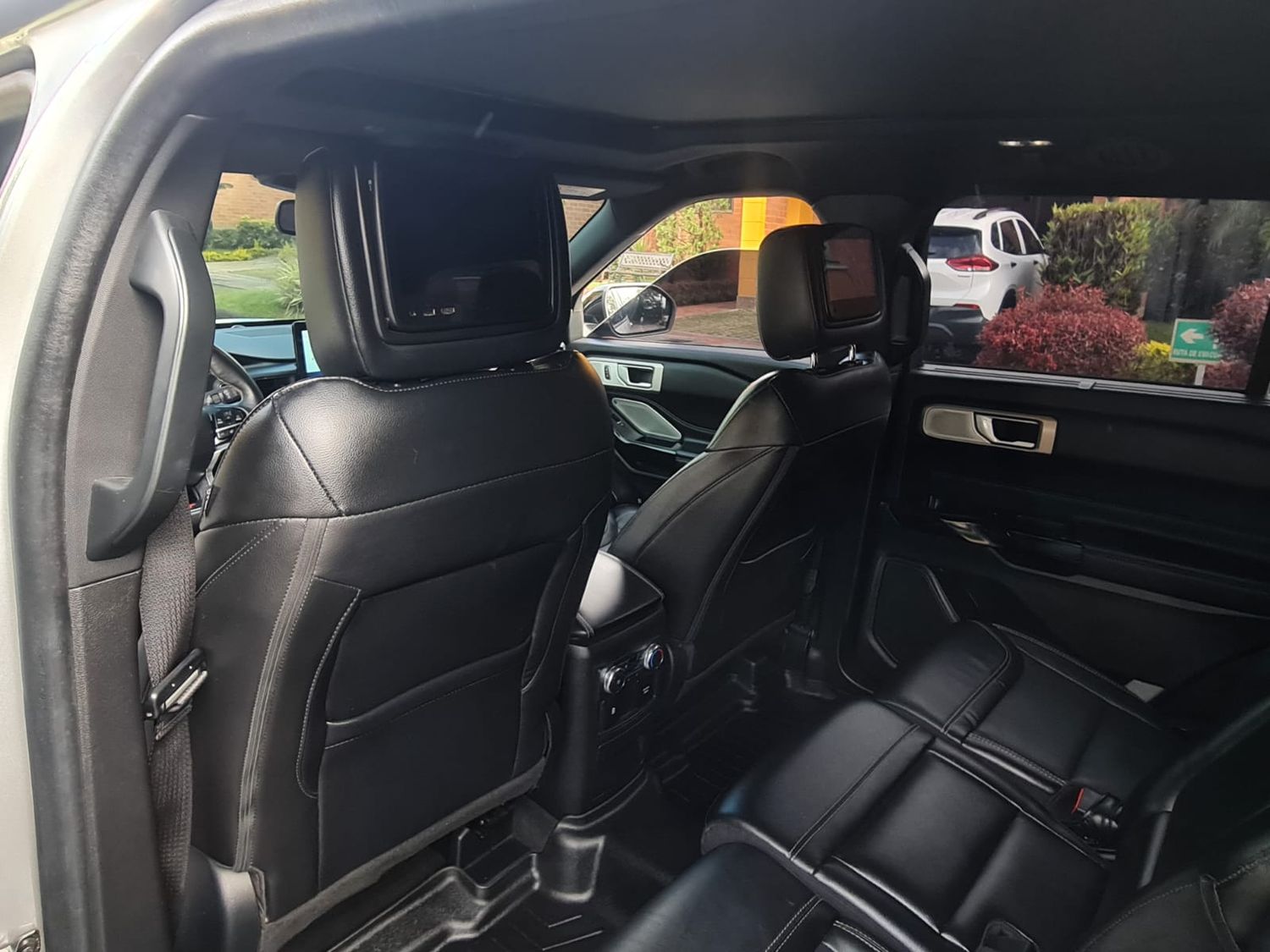 Ford Explorer ST foto 4