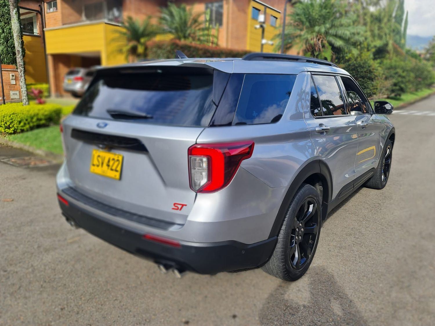 Ford Explorer ST foto 7