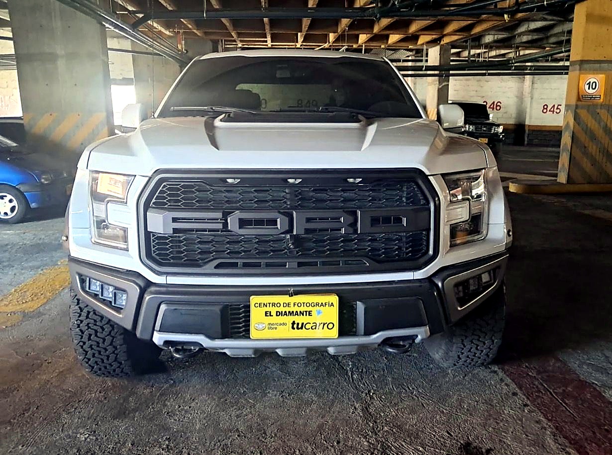 Ford F150 Raptor foto 8