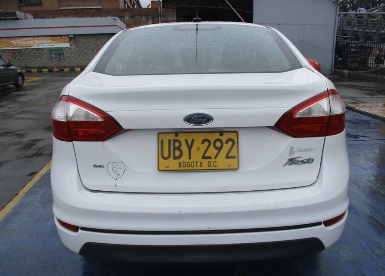 Ford Fiesta foto 4