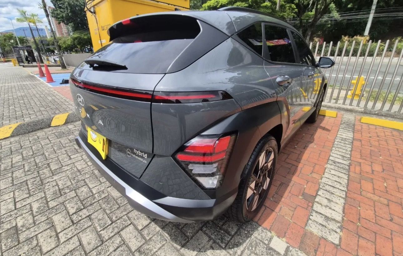 Hyundai Kona Híbrida Limited foto 7