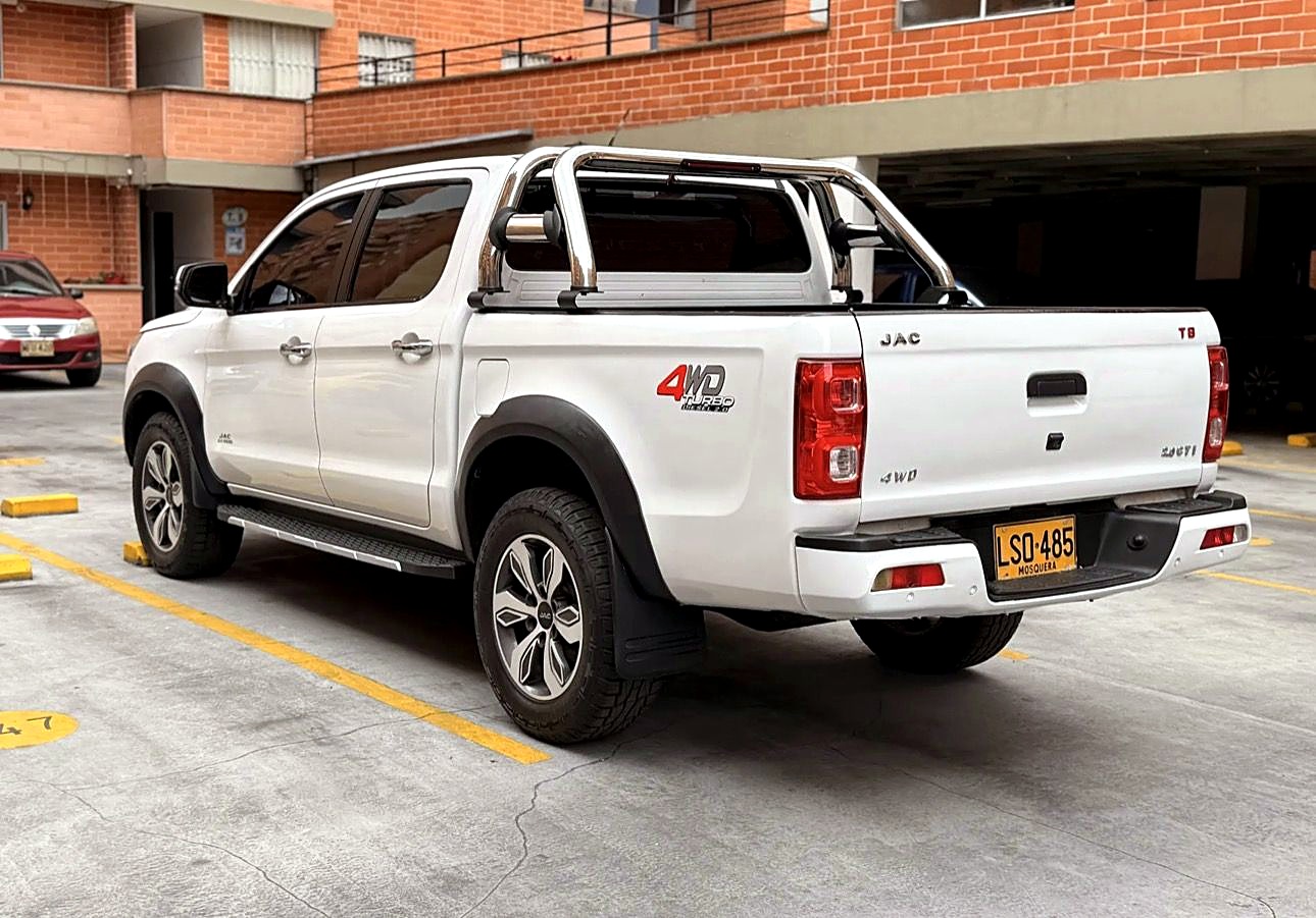 Jac Jac T8 Diesel foto 6