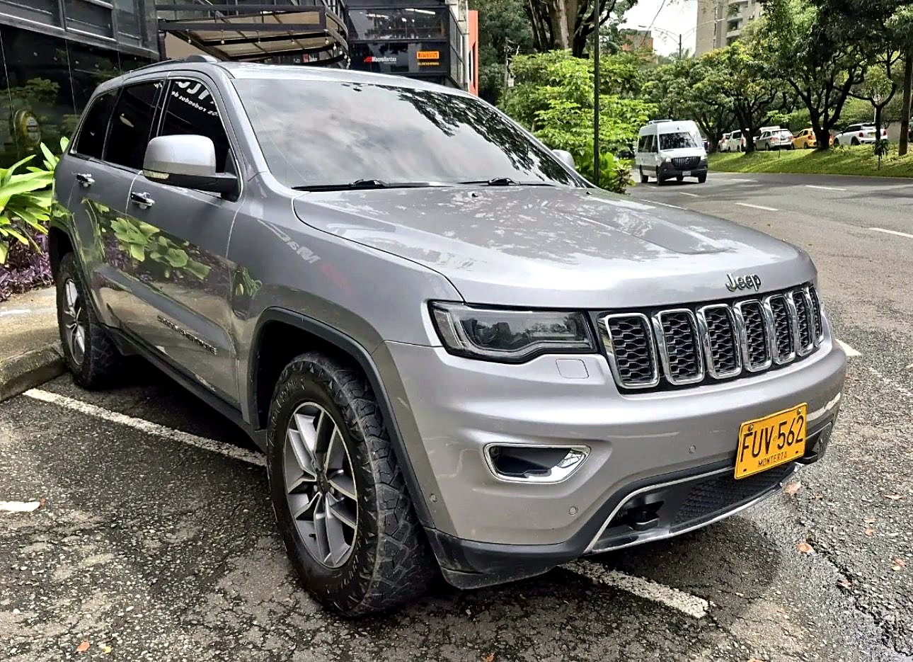 Jeep Grand Cherokee foto 4