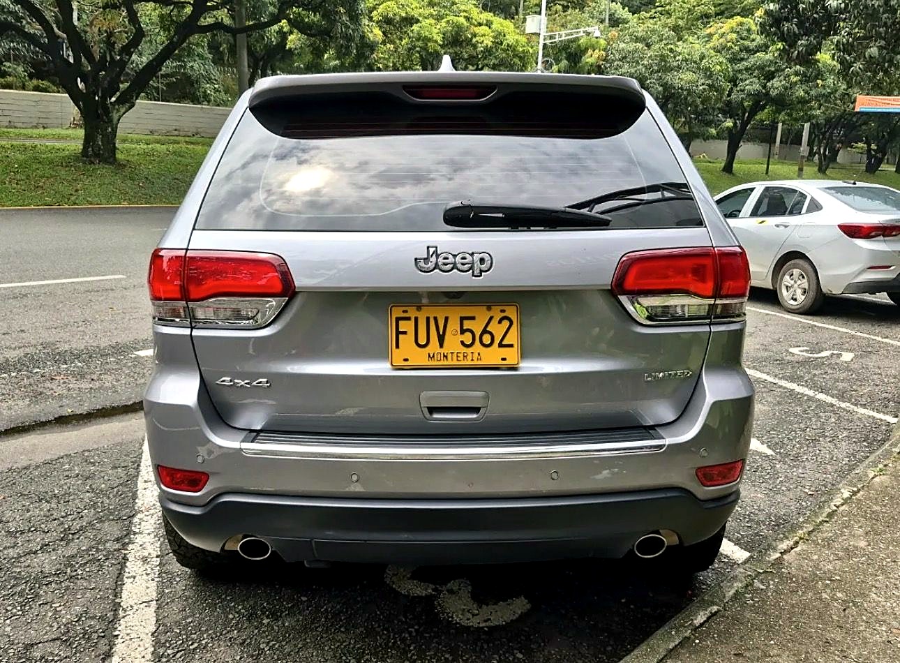 Jeep Grand Cherokee foto 7