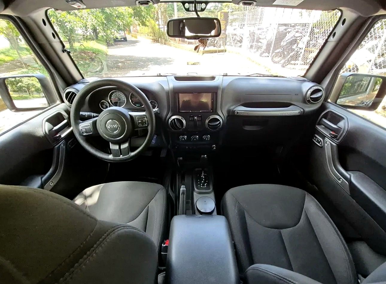 Jeep Wrangler Sport 4x4 foto 4