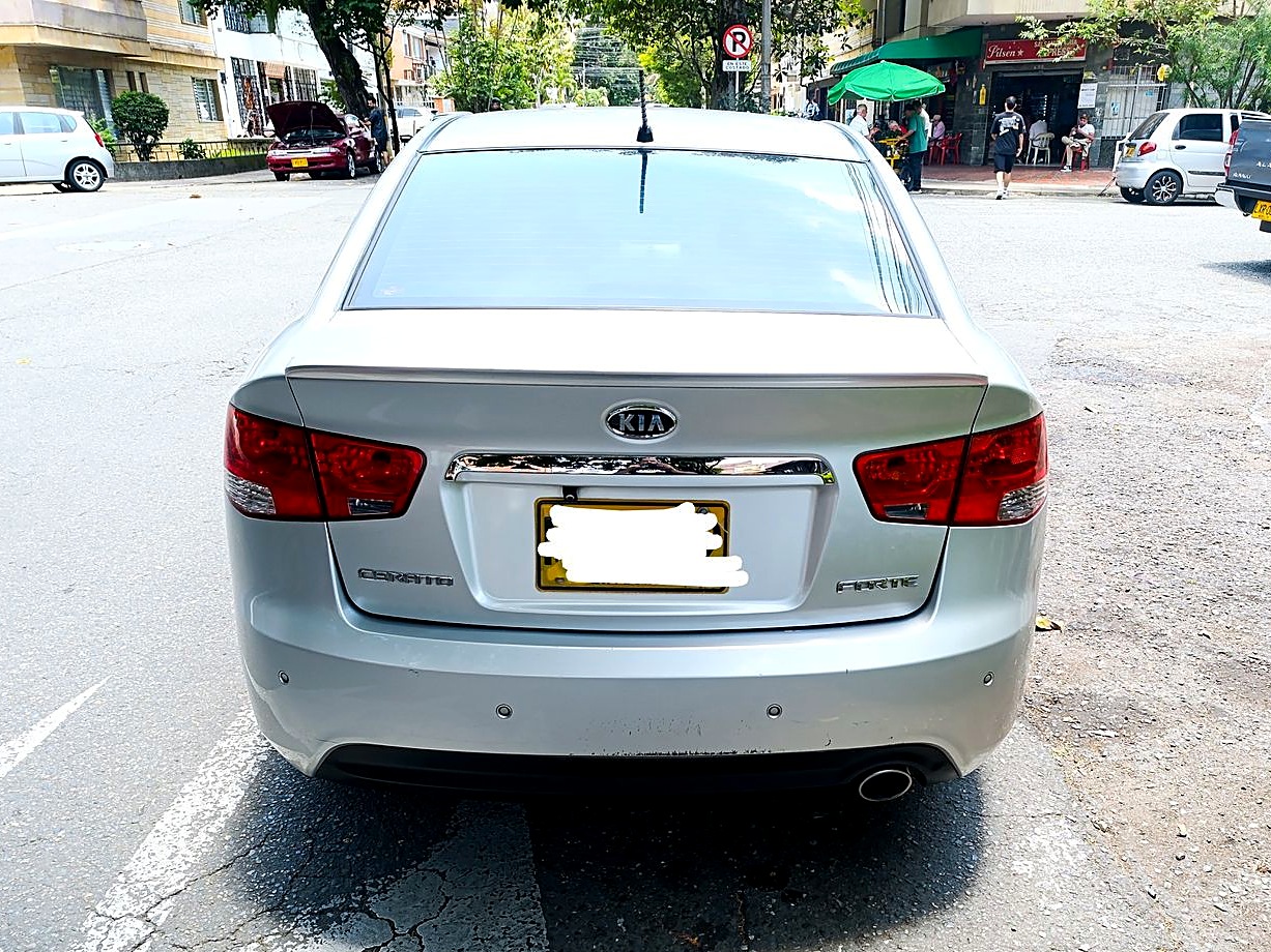 Kia Cerato foto 5
