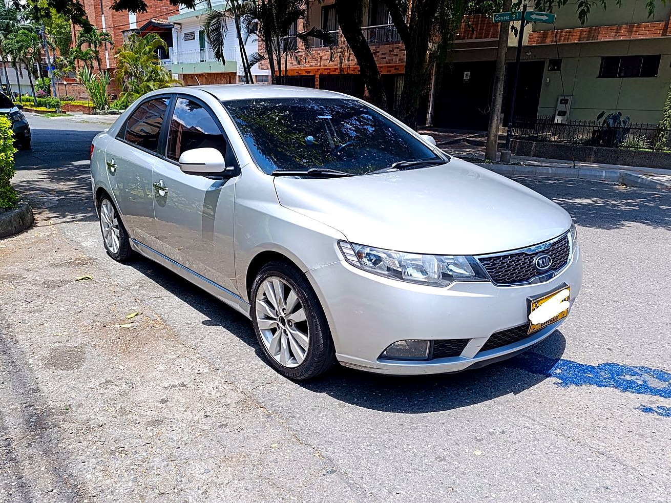 Kia Cerato foto 7