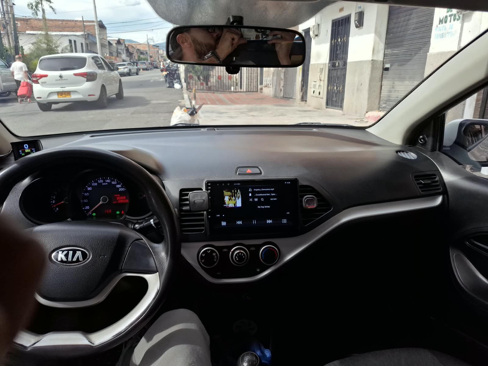 Kia Picanto Ion 1.0 foto 5