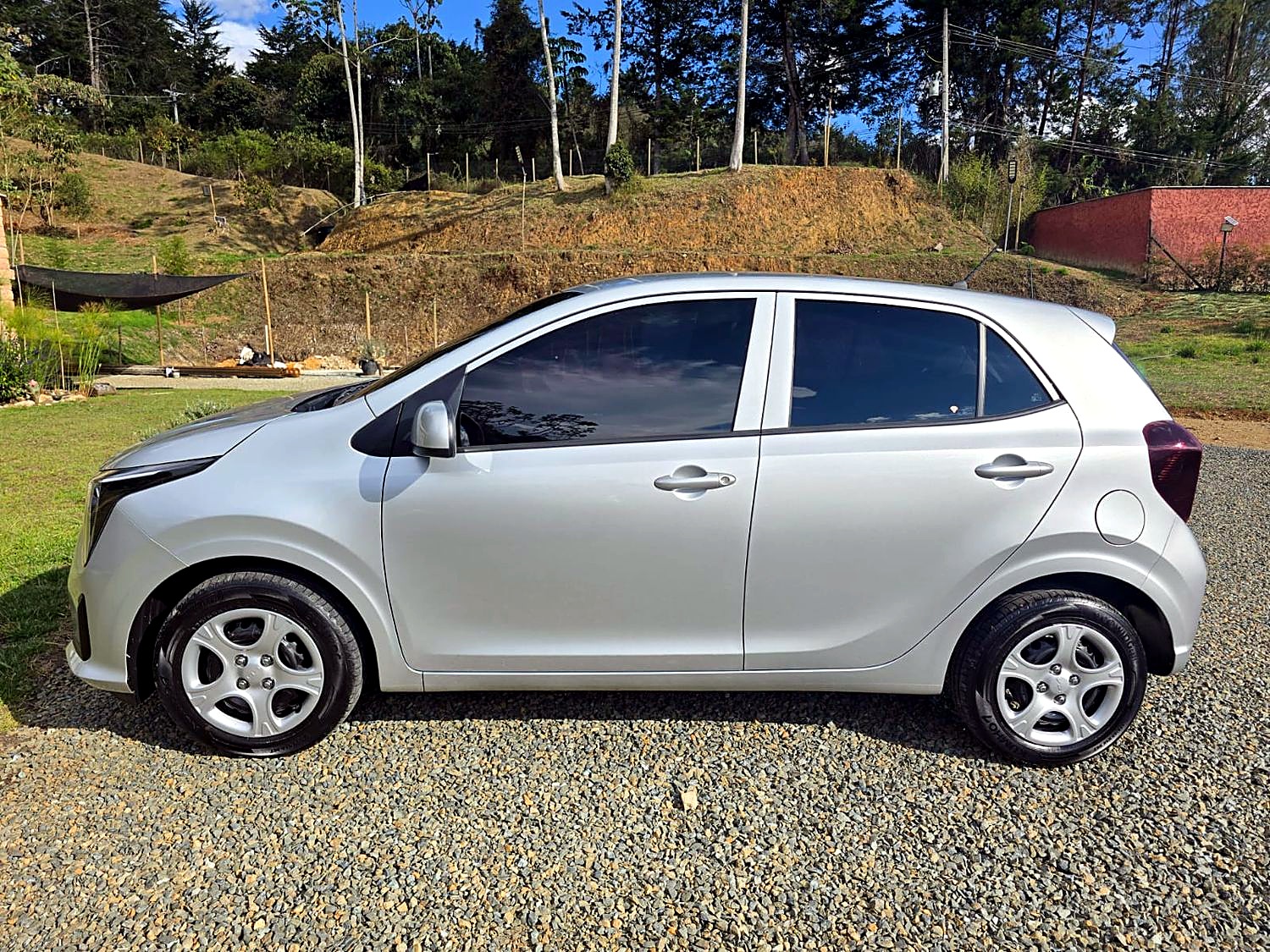 Kia Picanto Vibrant foto 3