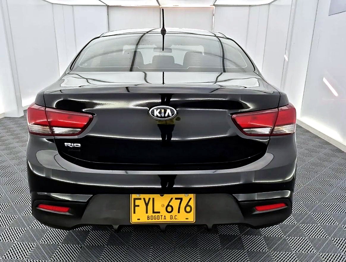 Kia Rio Vibrant foto 3