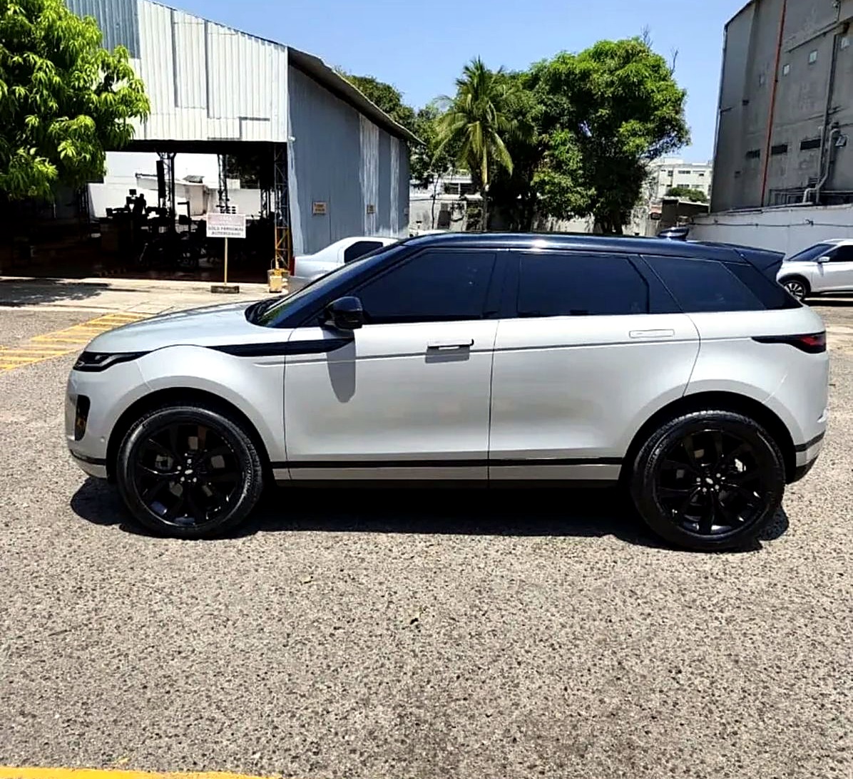 Land Rover Evoque R foto 7