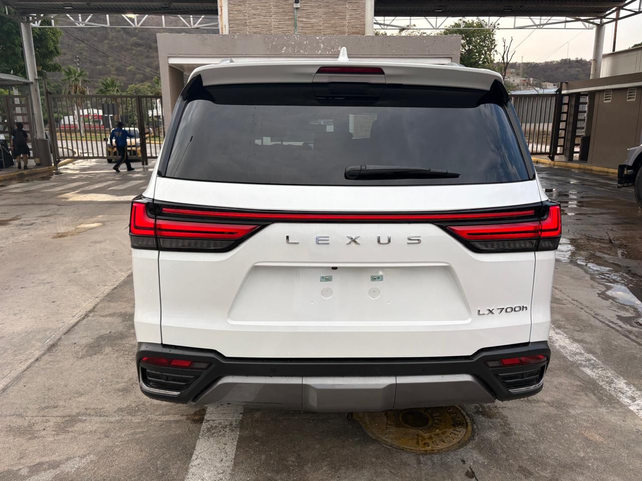Lexus LX 700H Luxury Hybrid foto 7