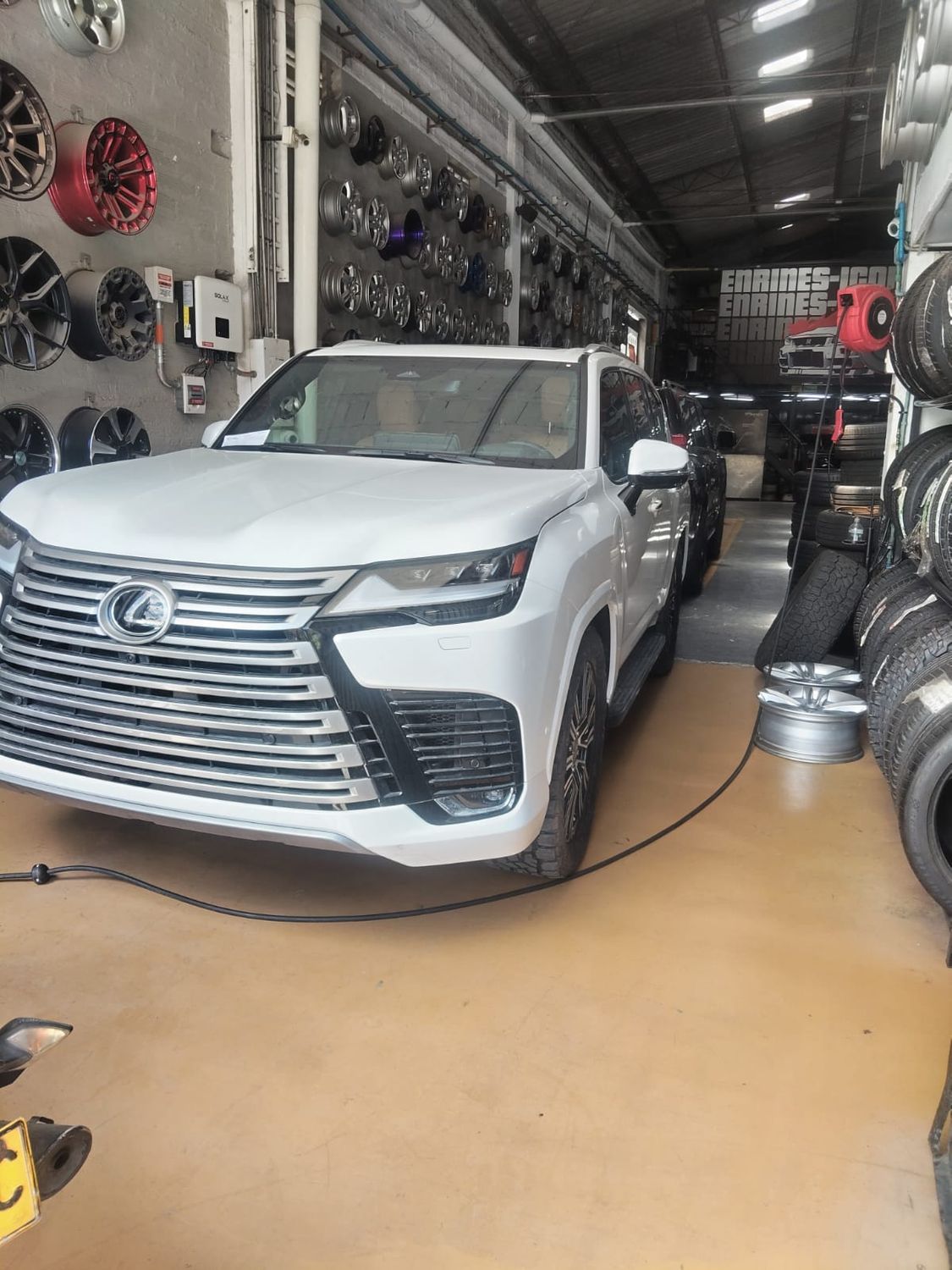 Lexus LX 700H Luxury Hybrid foto 14