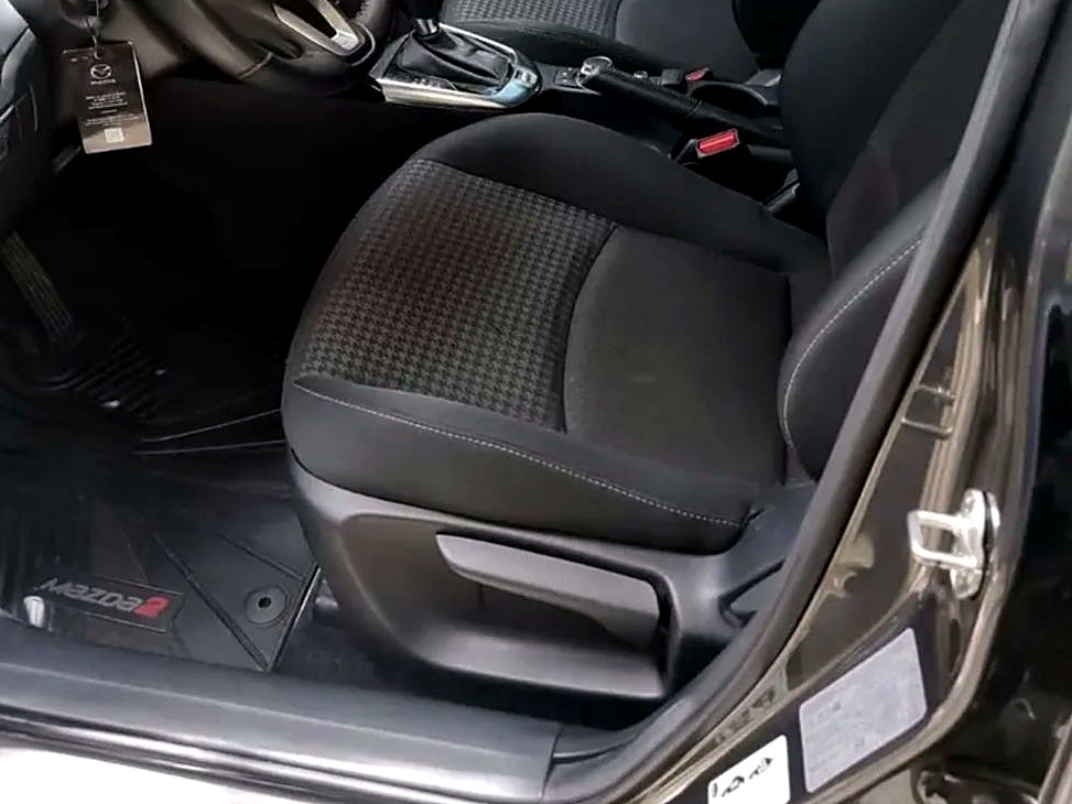 Mazda Mazda 2 1.5 Touring foto 5