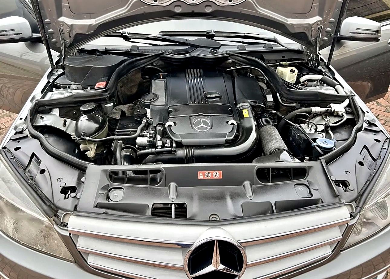 Mercedes C180 CGI foto 3