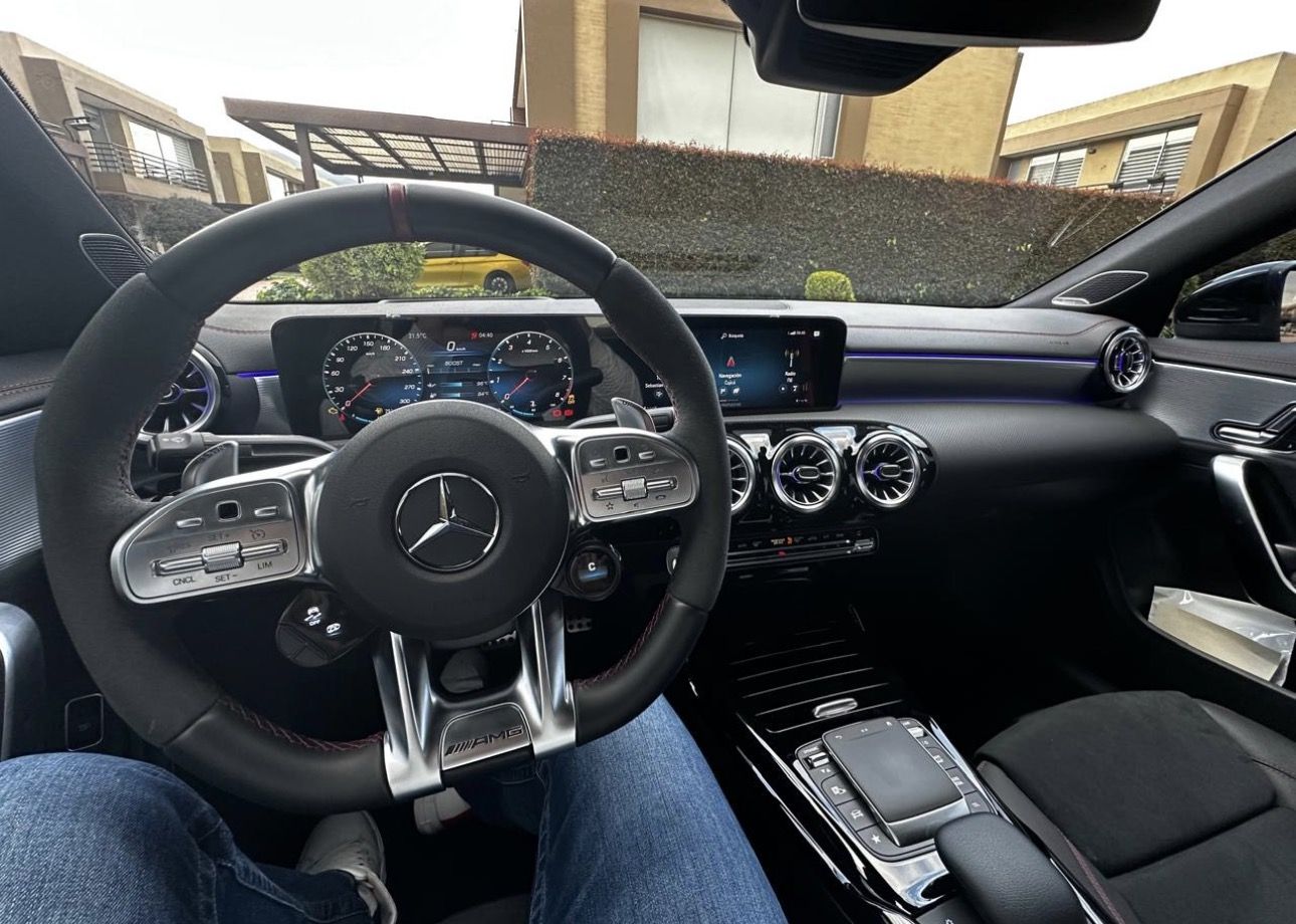 Mercedes-Benz CLA 45S AMG foto 2