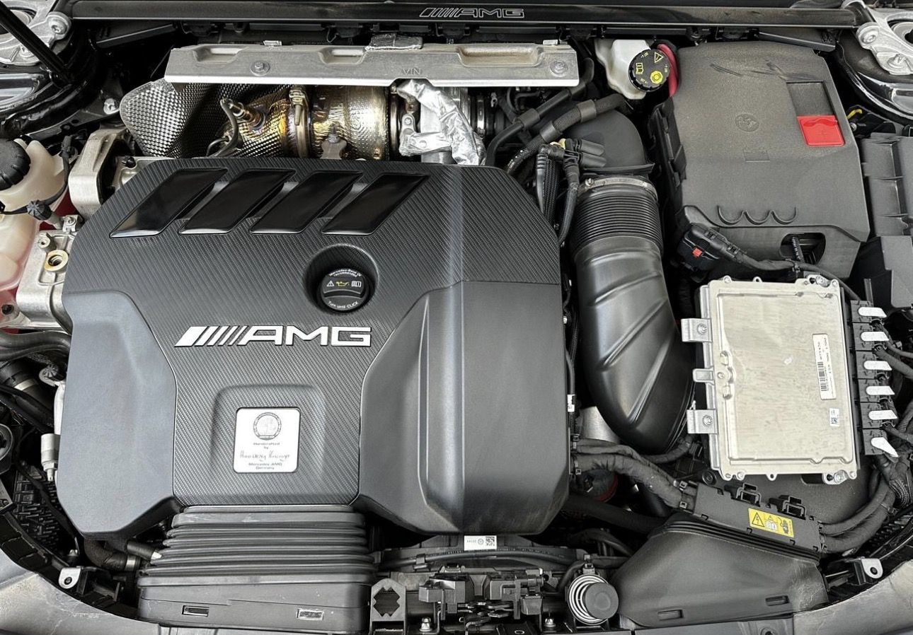 Mercedes-Benz CLA 45S AMG foto 5
