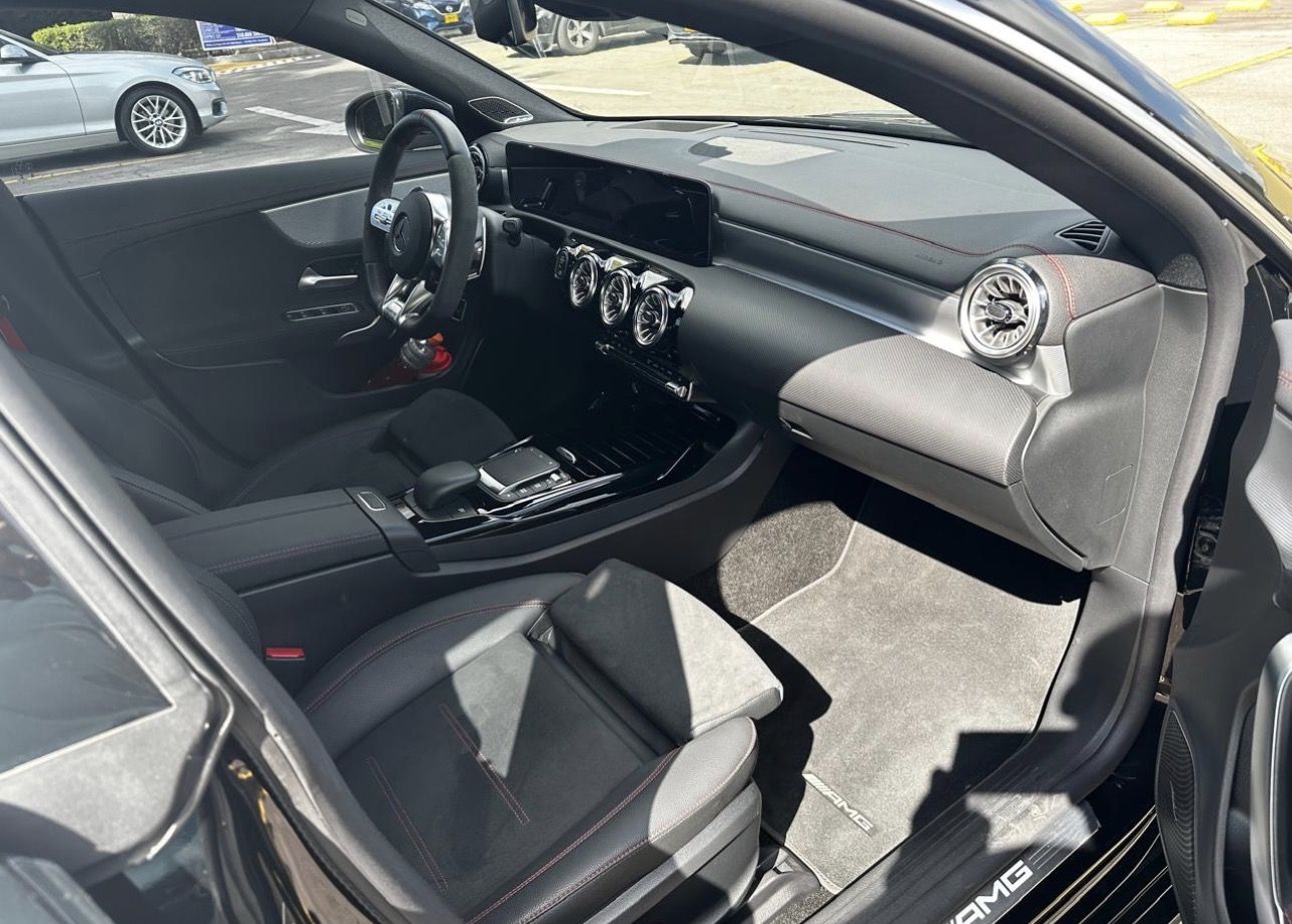 Mercedes-Benz CLA 45S AMG foto 11