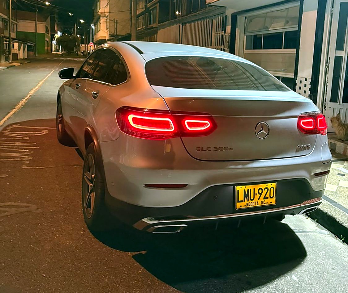 Mercedes GLC 300 Híbrida foto 2