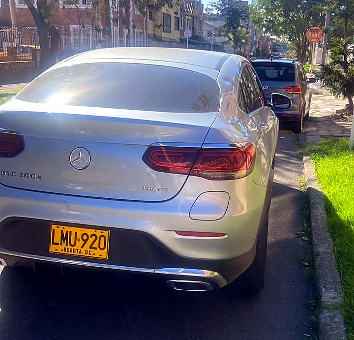 Mercedes GLC 300 Híbrida foto 3