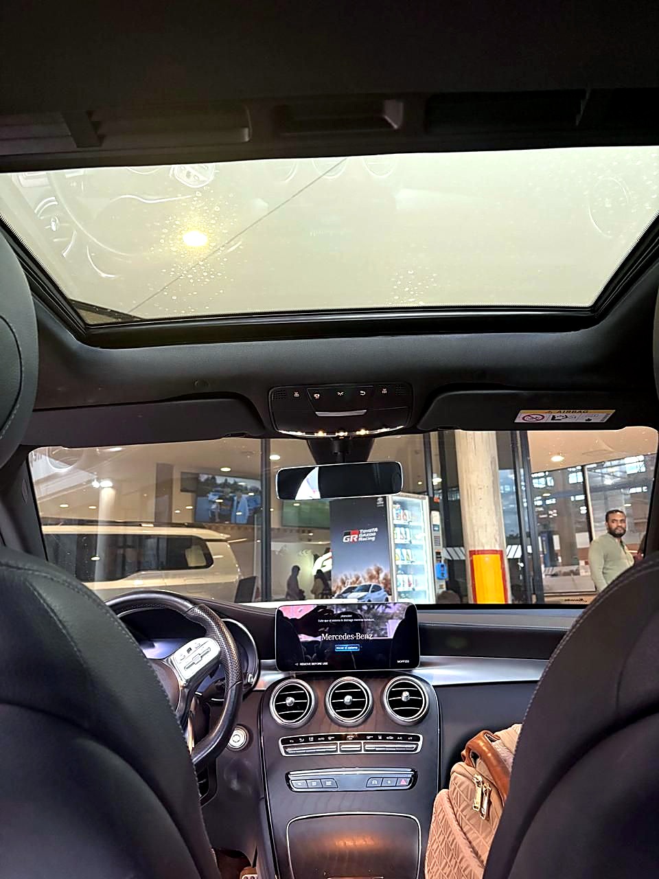 Mercedes GLC 300 Híbrida foto 6