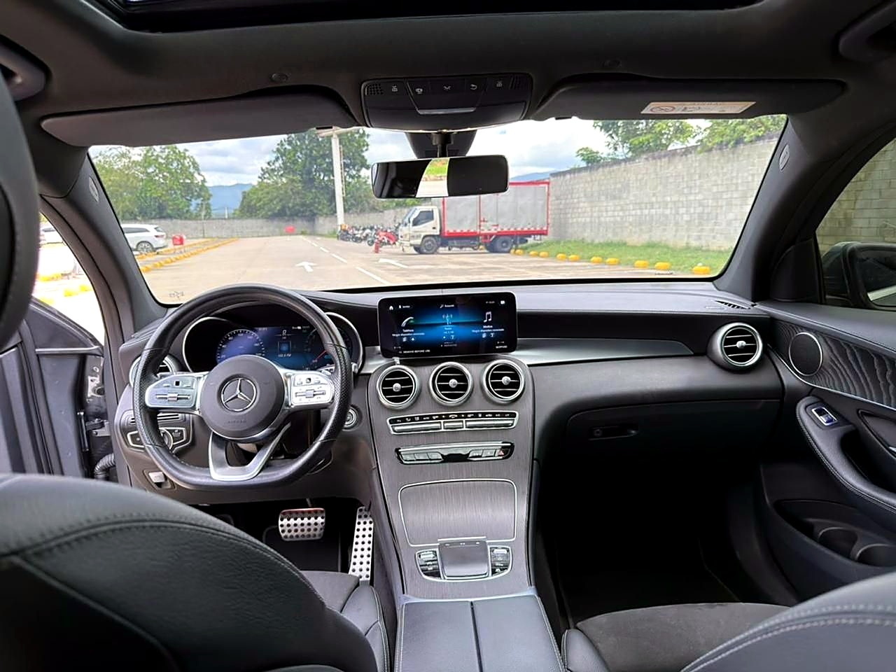 Mercedes GLC 300 Híbrida foto 7