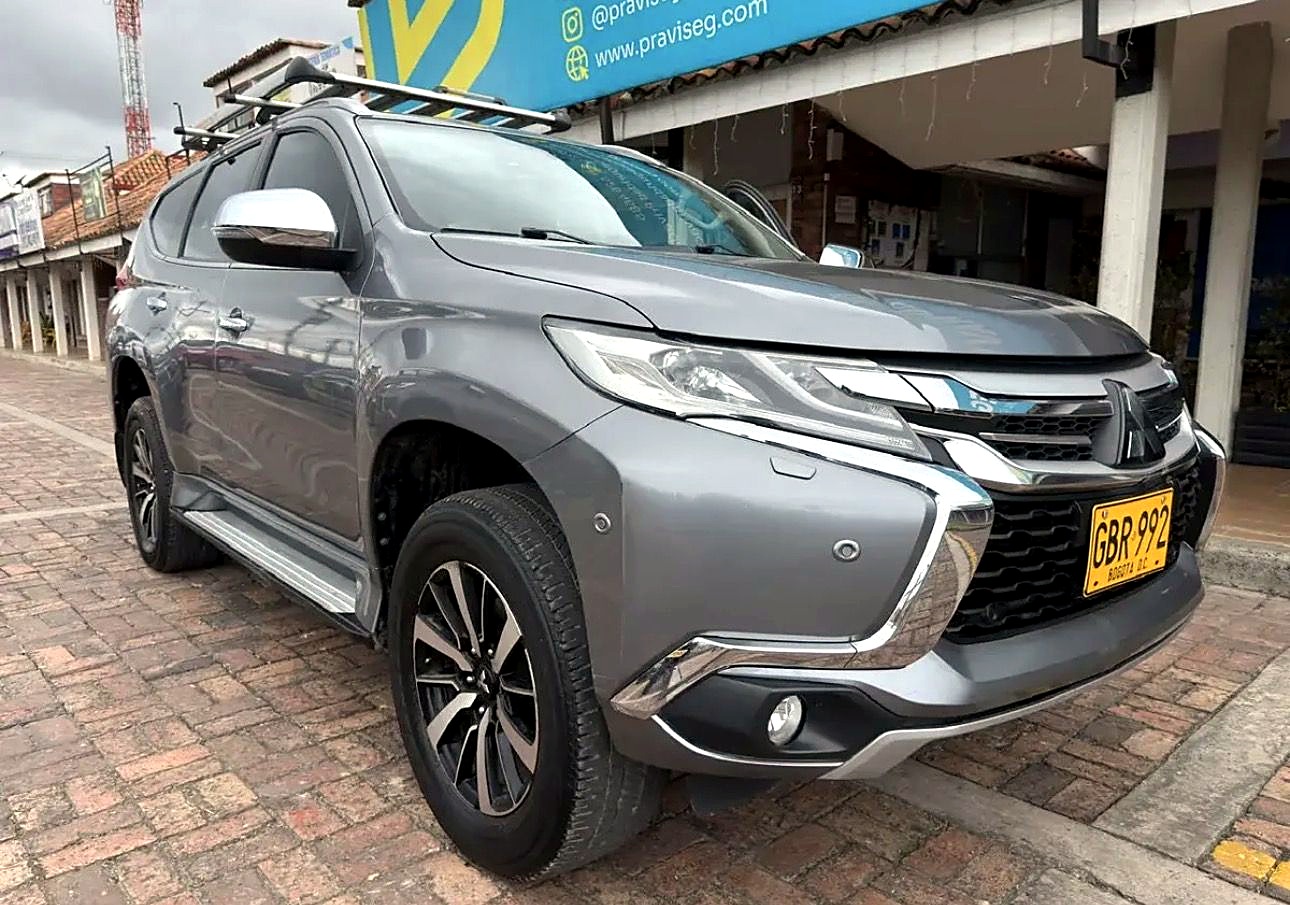 Mitsubishi Montero Sport foto 4
