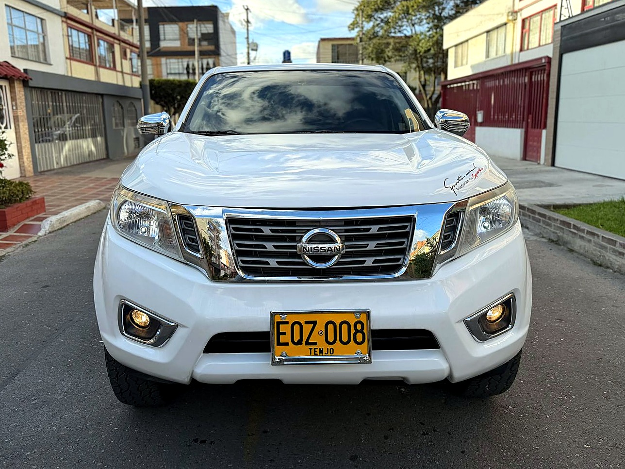 Nissan Frontier 2.5 Diesel foto 3