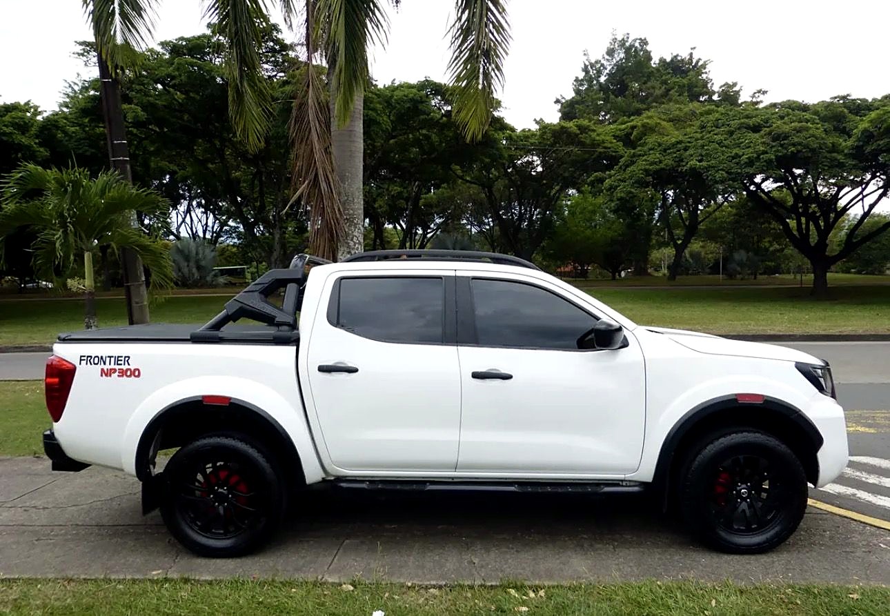 Nissan Frontier NP300 4x2 foto 5