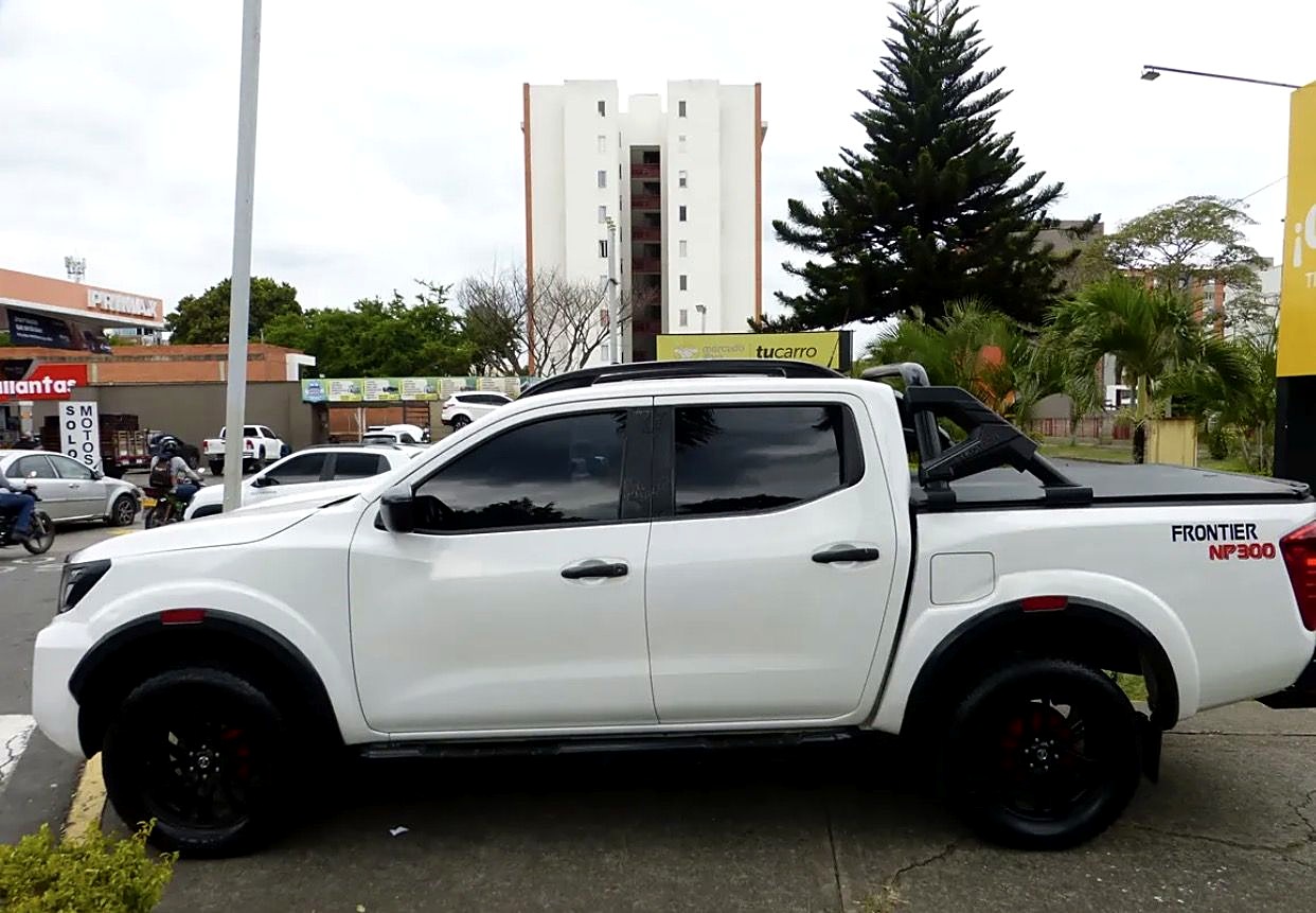Nissan Frontier NP300 4x2 foto 6