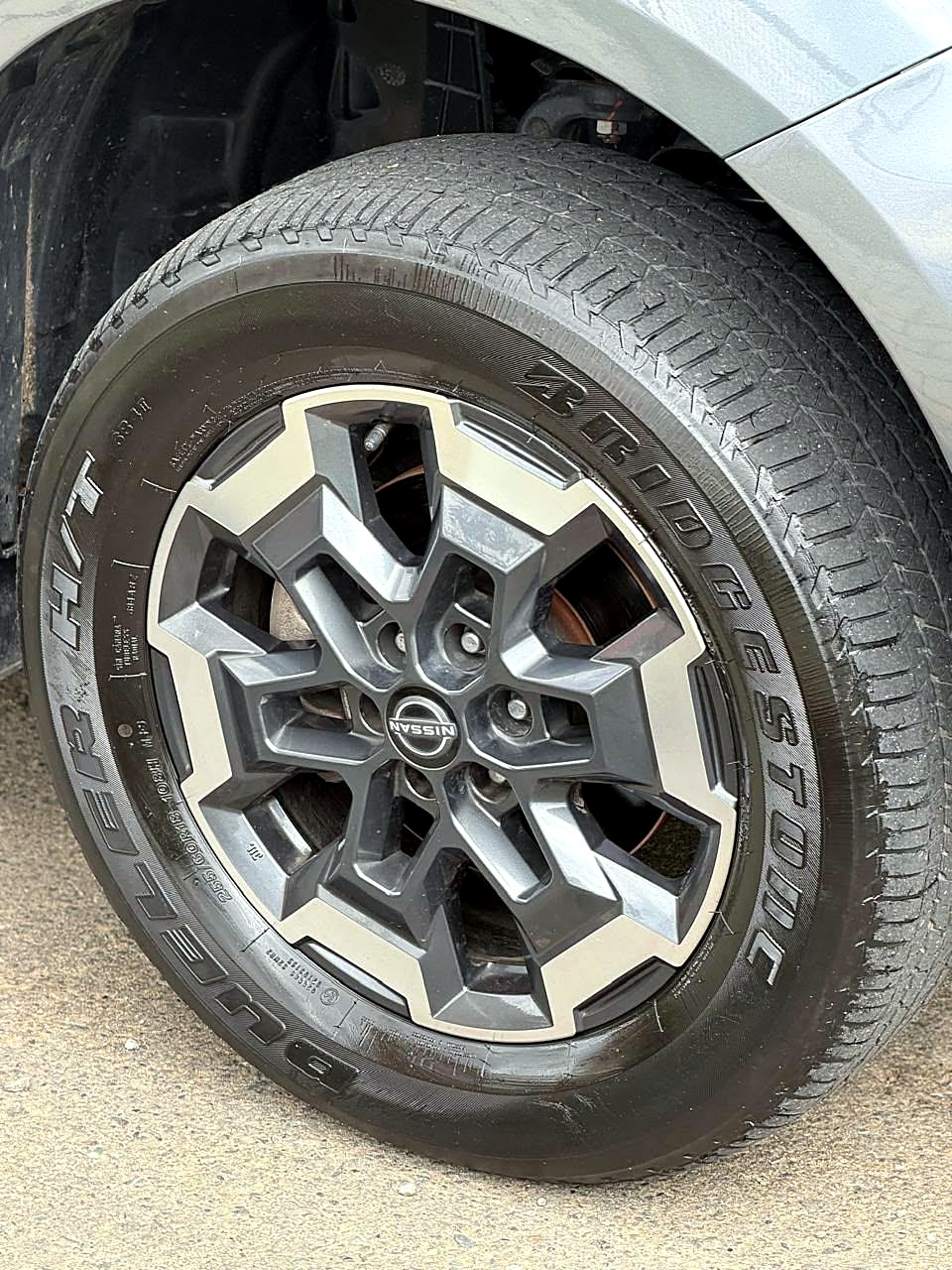Nissan Frontier Platinum foto 2