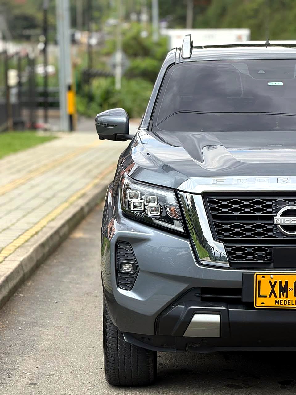 Nissan Frontier Platinum foto 7