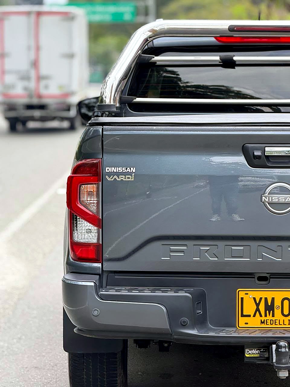Nissan Frontier Platinum foto 8