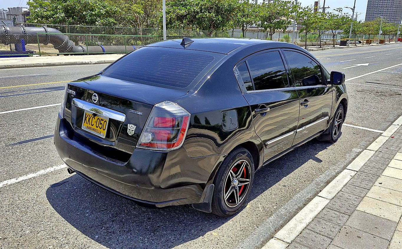 Nissan Sentra 2.0 Sl At foto 7