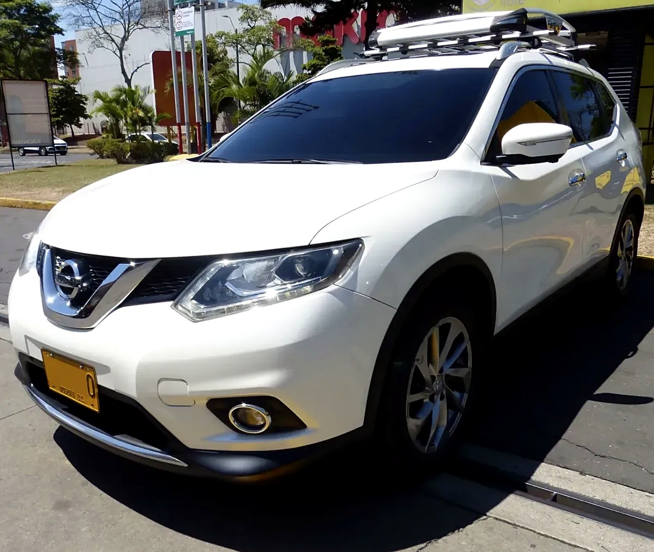 Nissan X-Trail 2.5 foto 3