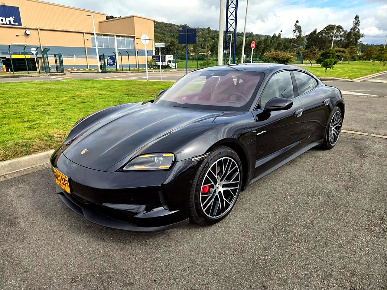 Porsche Taycan 4S foto 2