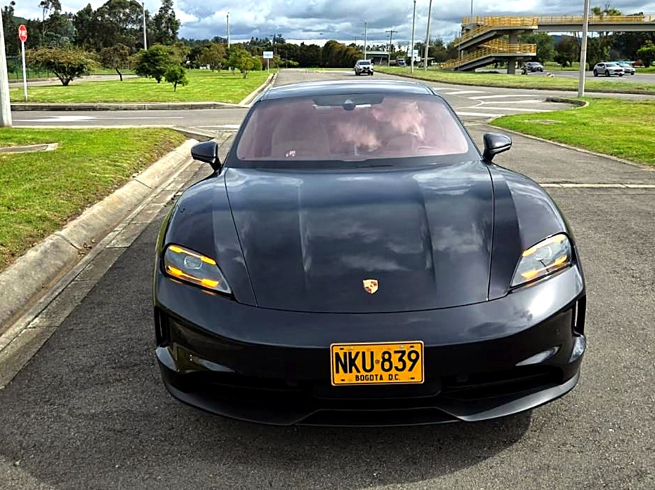 Porsche Taycan 4S foto 5